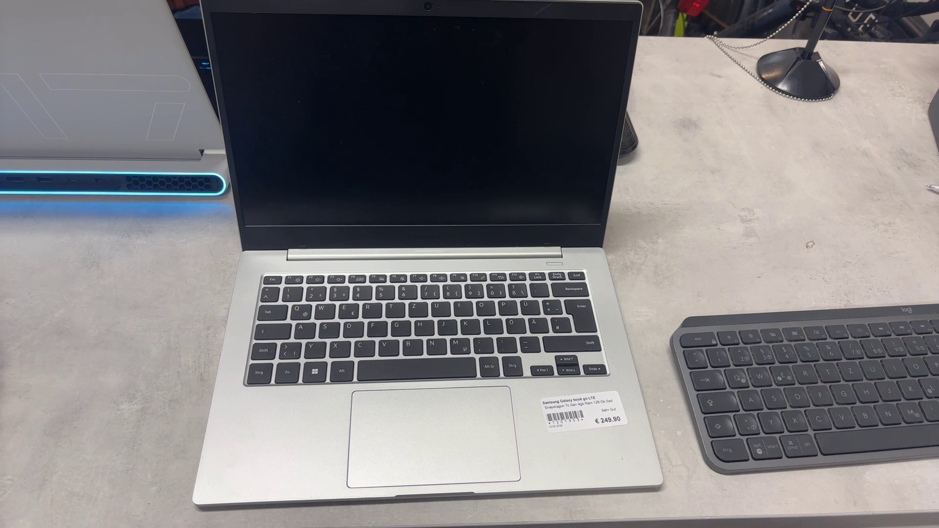 Samsung Galaxy Book Go LTE, Silber, Snapdragon 7c Gen 2, 4GB RAM, 128GB SSD, 14 Zoll FHD, Windows on ARM, sehr guter Zustand | Zustand: Sehr Gut