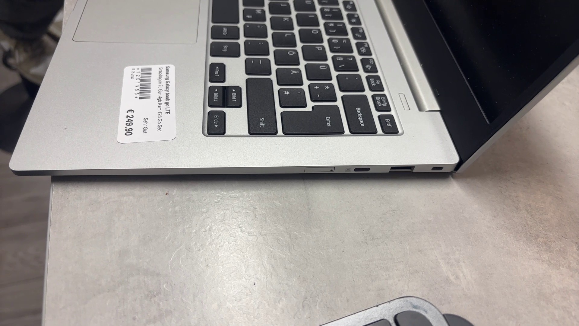 Samsung Galaxy Book Go LTE, Silber, Snapdragon 7c Gen 2, 4GB RAM, 128GB SSD, 14 Zoll FHD, Windows on ARM, sehr guter Zustand | Zustand: Sehr Gut – Bild 3