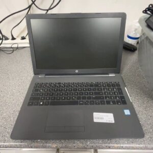 HP Notebook 15-bs Serie, Grau, Intel Core i5-7200U, 8GB RAM, 256GB SSD, Windows 10, 15,6 Zoll Display, gebrauchter Zustand | Zustand: Sehr Gut