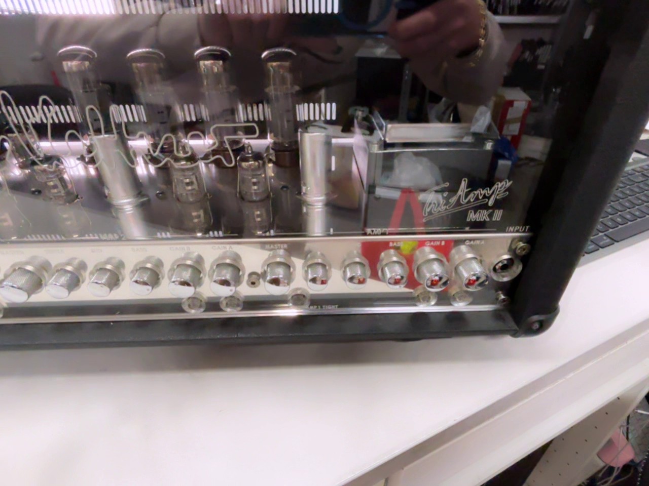 Hughes & Kettner Triamp Mk2, Röhren-Gitarrenverstärker Topteil mit 6 Kanälen, inkl. Koffer.. | Zustand: Gut – Bild 3