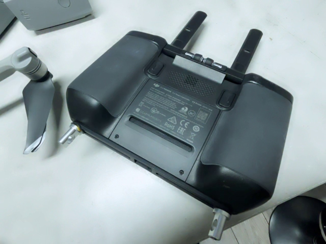 DJI Mavic Air 2 Grau, Inkl. Smart Controller RM500, Akkus und Koffer. Achtung: Kein Ladekabel im Lieferumfang enthalten. | Zustand: Sehr Gut – Bild 6