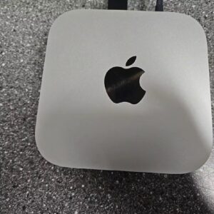 Apple Mac Mini M4 (2024) Silber, 16 GB RAM, 256 GB SSD, macOS Sequoia 15.3.1, inkl. Zubehör, Admin-Chip-Sperre aktiv | Zustand: Sehr Gutn | Farbe: silber