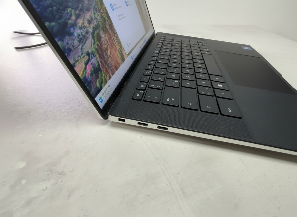 Dell XPS 15 9530 (13th Gen i7, 16GB), Laptop mit 13th Gen Intel Core i7-13620H, 16GB RAM, 1TB SSD | intel Arc A370M 4GB Graphics | Zustand: Sehr Gut – Bild 3