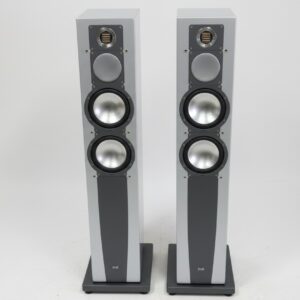 Elac FS 209.2 Silber Paar , 3,5-Wege Standlautsprecher, JET III Hochtöner, 4 Ohm, 200 | 250W, Gebrauchsspuren, inkl. kabele Brücken | Zustand: Gebraucht | Farbe: silber