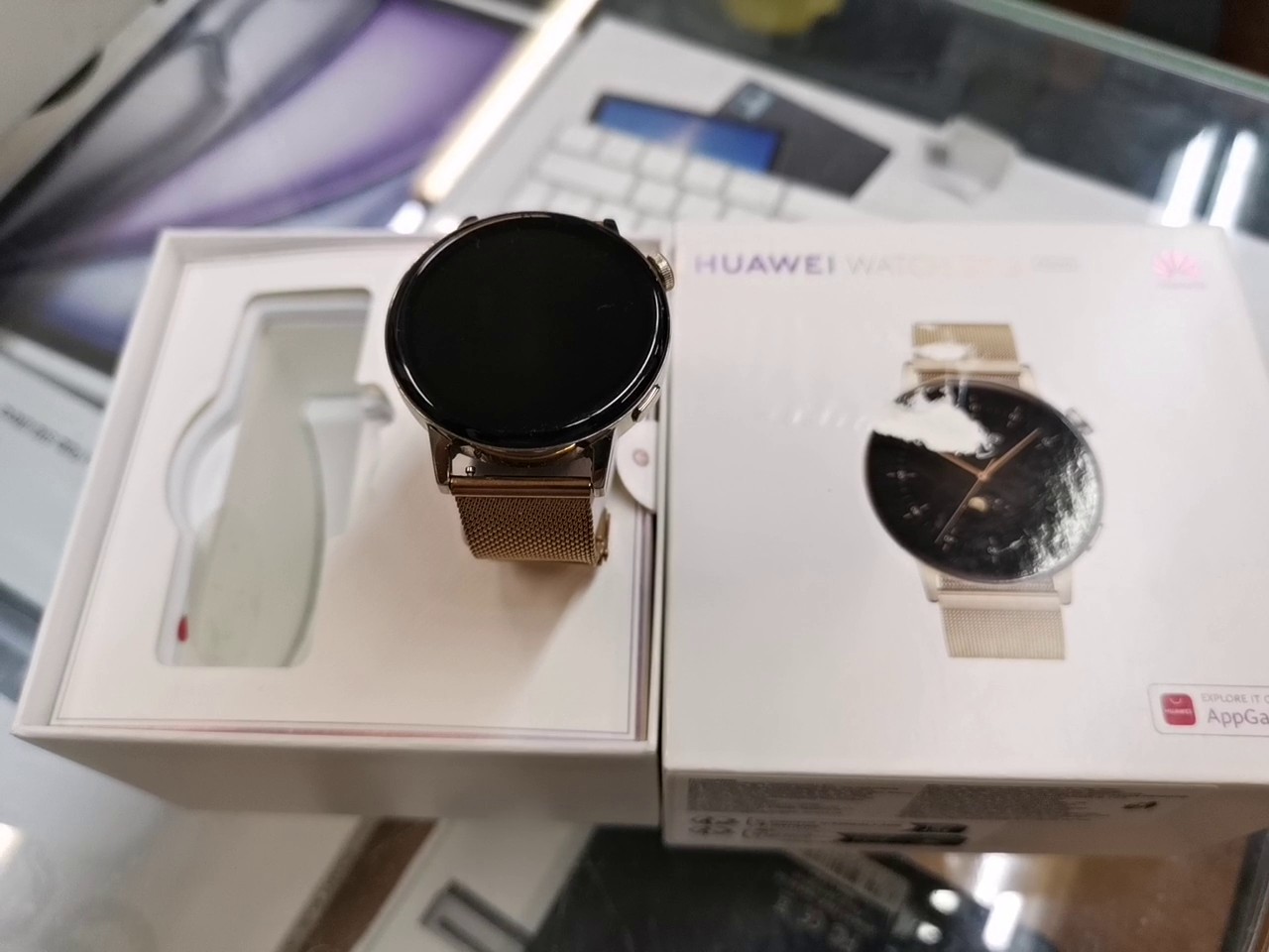 Huawei Watch GT 3 Elegant 42mm Light Gold Milanese, ovp | Zustand: Gut