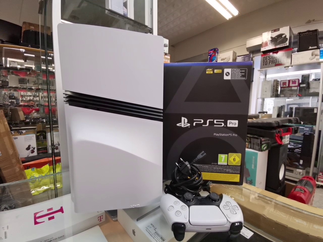 Sony PS5 Pro 2TB Disc Edition , ovp | Zustand: Sehr Gut | Farbe: weiss – Bild 4