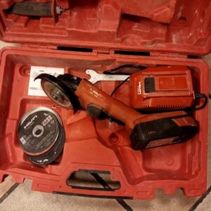 Hilti Akku-Winkelschleifer AG 125-A36, Inkl. Koffer, Ladegerät C 4 | 36-90, Akku und Trennscheiben. | Zustand: Gut