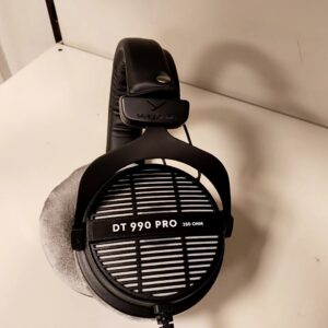 Beyerdynamic DT 990 PRO 250 Ohm, Offener Studio-Kopfhörer, ohrumschließend, professionelle Klangqualität, robustes Design. | Zustand: Sehr Gut