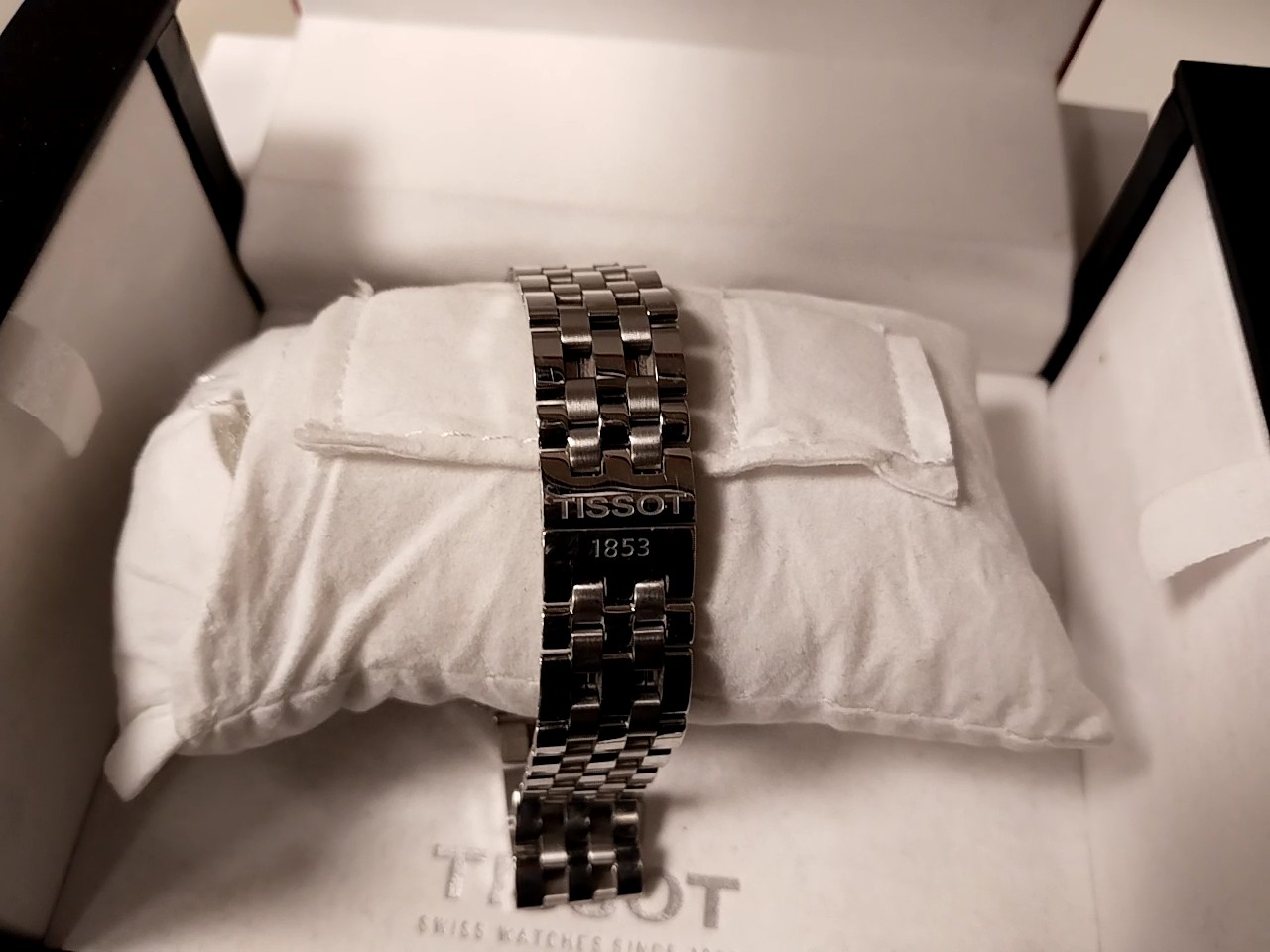 Tissot Le Locle Automatik Edelstahl, Herrenuhr mit weißem Zifferblatt, Datumsanzeige, Edelstahlarmband und Sichtboden. OVP | Zustand: Sehr Gut – Bild 2