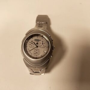 Timex Ironman Chronograph Silber, Analoge Herrenuhr mit Indiglo-Zifferblattbeleuchtung, EdelstahLadegerätehäuse und -armband, 100m wasserdicht. Batterie leer | Zustand: Gut