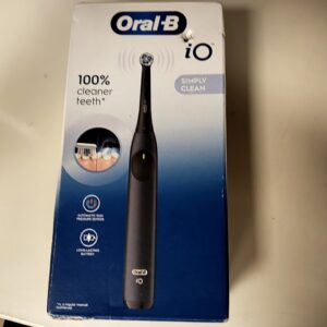 Oral-B iO Simply Clean, Schwarz, Elektrische Zahnbürste mit iO-Technologie, automatischem Andrucksensor, 2-Minuten-Timer und Akku. | Zustand: Neu