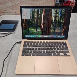 Apple MacBook Air 13" 2020 Gold, Intel Core i3 1.1GHz, 8GB RAM, Delle an Gehäuseecke  | Zustand: Gebraucht