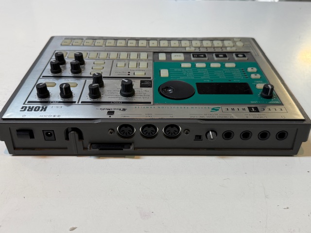 Korg ES-1 Electribe Sampler , Rhythm Production Sampler, ohne Netzteil, gebrauchter Zustand, voll funktionsfähig. | Zustand: Gut – Bild 2