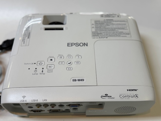 Epson EB-W49 Beamer Weiß, 3LCD-Projektor, WXGA-Auflösung, 3800 Lumen, inkl. Fernbedienung, nur 271 Lampenstunden gelaufen. | Zustand: Sehr Gut – Bild 4