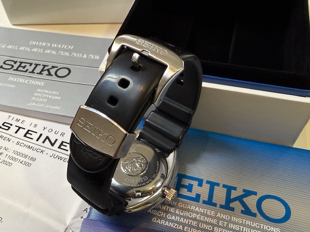 Seiko Prospex Mini-Turtle SRPC37K1, Automatik-Herrenuhr, schwarzes Zifferblatt, Silikonband, inkl. Box und Originalrechnung (2020) | Zustand: Gut – Bild 4