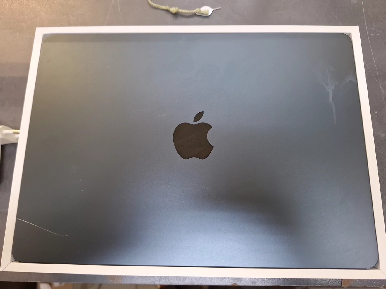 Apple MacBook Air 13" M3 2024, ovp, zyklen 202, akku 93%. apple m3 chip, 16 gb ram, 512 gb ssd, 13,6" , gebrauchsspuren | Zustand: Gebraucht – Bild 5