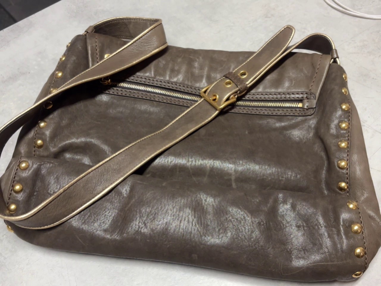 Miu Miu Schultertasche Leder Pelz Braun, Vintage Miu Miu Tasche aus braunem Leder mit Echtfell-Besatz | Zustand: Gut – Bild 4