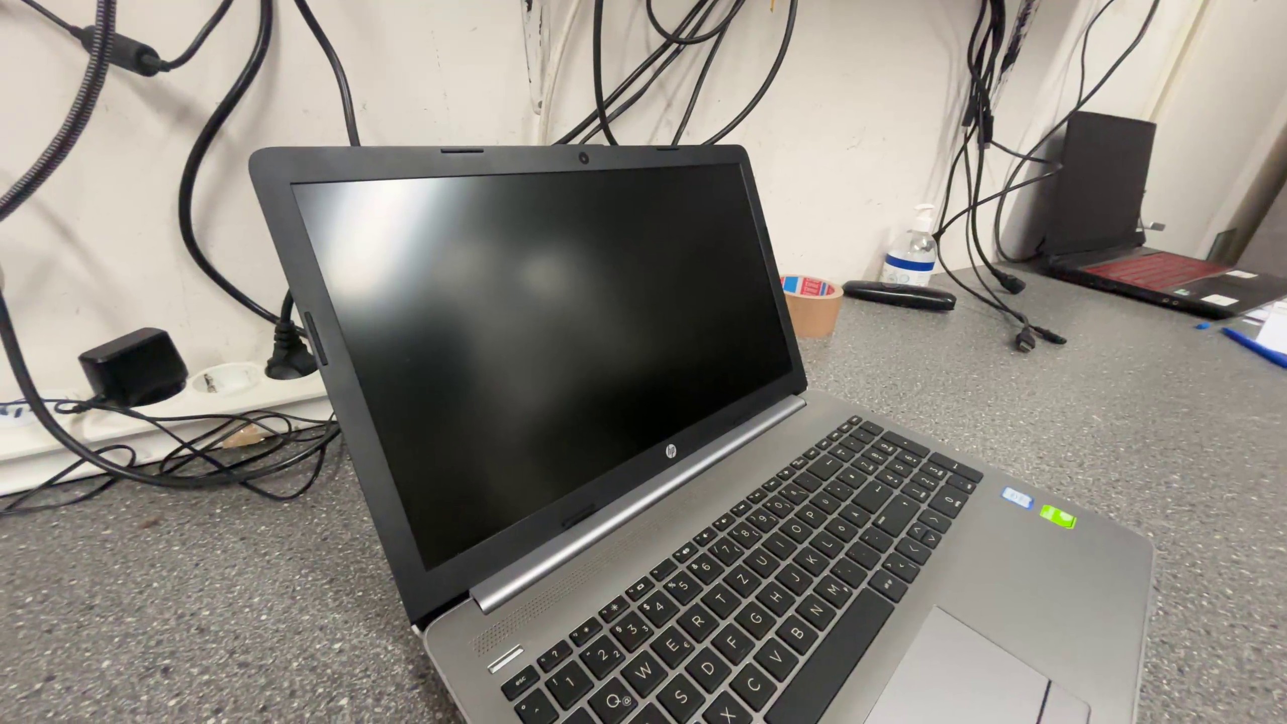 HP 250 G7, Intel Core i5-8265U, 15.6 Zoll, 8GB RAM, 512GB SSD, Windows 10, sehr guter Zustand | Zustand: Sehr Gut – Bild 2