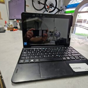 Acer One 10 2-in-1 Notebook, 10,1 Zoll Touchscreen, Intel Atom Prozessor, 2 GB RAM, 32 | 64 GB Speicher, Windows 10, abnehmbare Tastatur | Zustand: Gut | Farbe: schwarz