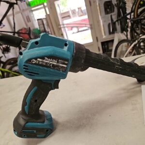 Makita DCG180 Akku-Kartuschenpistole, Ohne Akku und Ladegerät | Zustand: Sehr Gut
