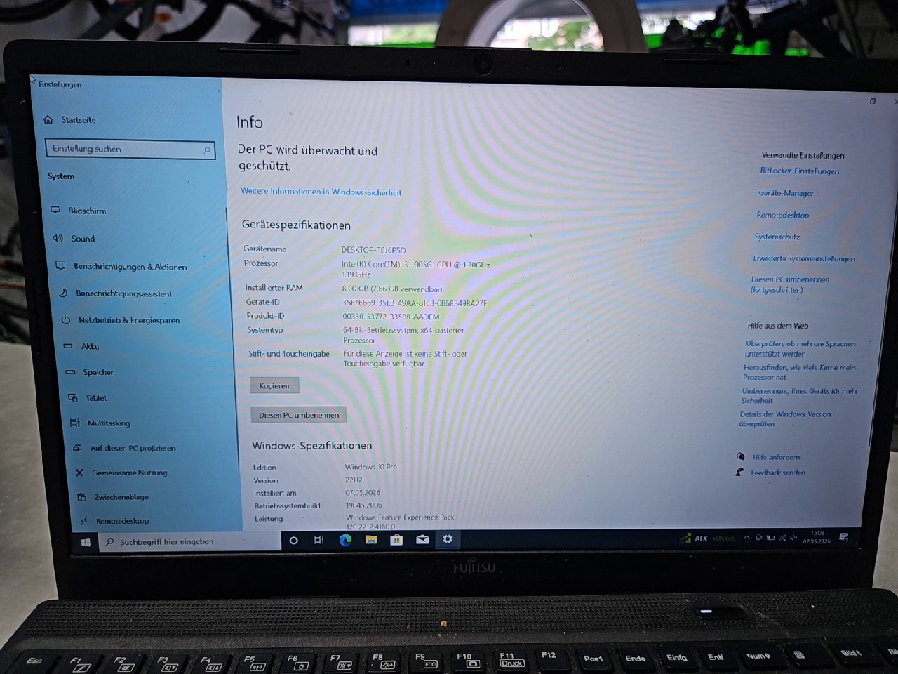 Fujitsu Lifebook A3510, Schwarz, 15,6 Zoll Full-HD, Intel Core i3-1005G1, 8 GB RAM, 256 GB SSD, Windows 10 Pro, inkl. Ladegerät | SimLock: | Zustand: Sehr Gut | Farbe: | Akku: – Bild 2