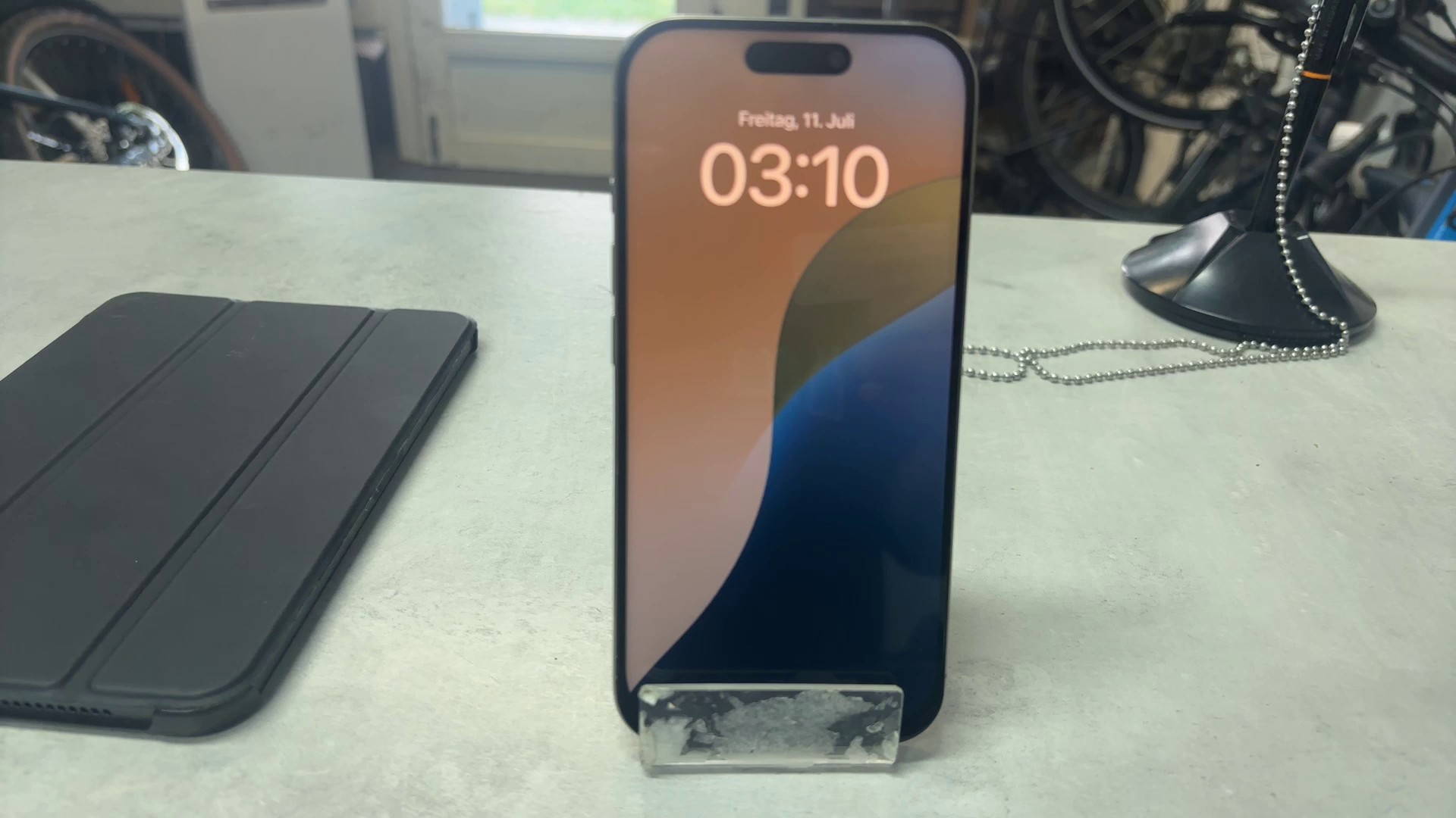 iPhone 16 Pro 256GB, Display und Kamera wurden getauscht! | SimLock: Frei | Zustand: Gut | Farbe: natur | Akku: 99% – Bild 3