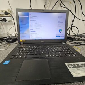 Acer Aspire 3 A315-31, Schwarz, Notebook mit Intel Pentium N4200, 4GB RAM, 15,6 Zoll Display, inklusive Ladegerät und Tasche | Zustand: Gut