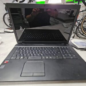 Toshiba Satellite AMD A8-6410 Schwarz, 15,6 Zoll, 4GB RAM, 1TB HDD, Windows 10 Home, inkl. Ladegerät | Zustand: Gut