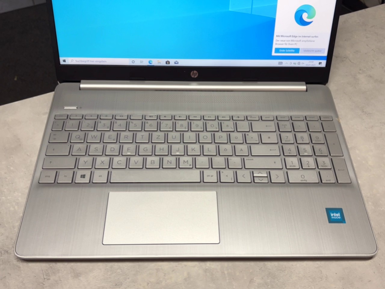HP Laptop 15s-fq3402ng, Intel Celeron N4500, 4GB RAM, 128GB SSD, 15,6 Zoll FHD Display, Silber | Zustand: Sehr Gut – Bild 2