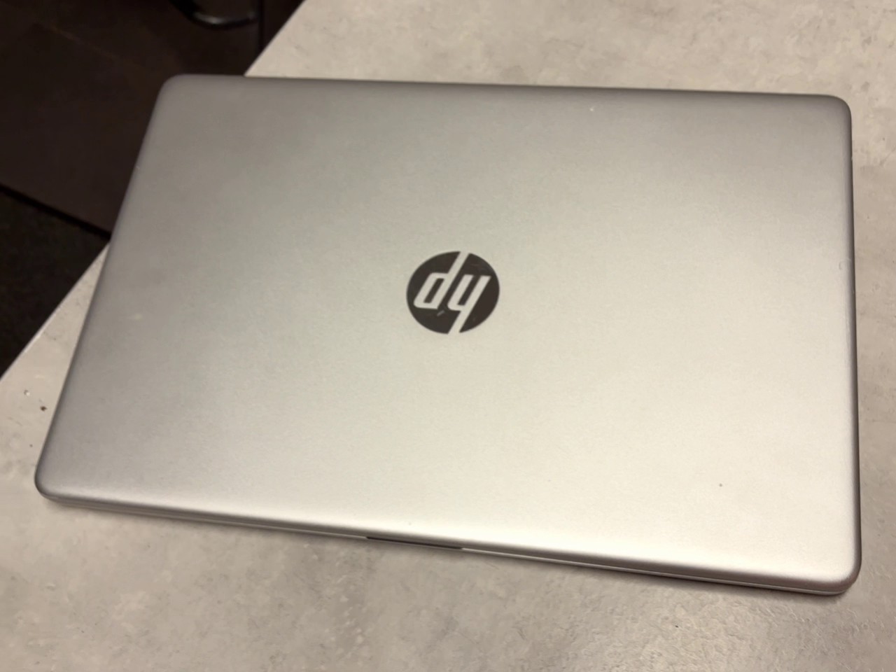 HP Laptop 15s-fq3402ng, Intel Celeron N4500, 4GB RAM, 128GB SSD, 15,6 Zoll FHD Display, Silber | Zustand: Sehr Gut – Bild 5