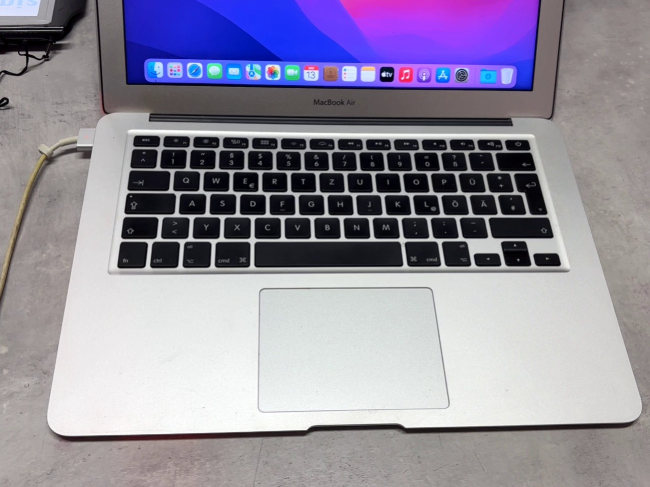 Apple MacBook Air 13 2017 Silber, Intel Core i5, 8GB RAM, 128GB SSD, 237 Ladezyklen | Zustand: Sehr Gut – Bild 2