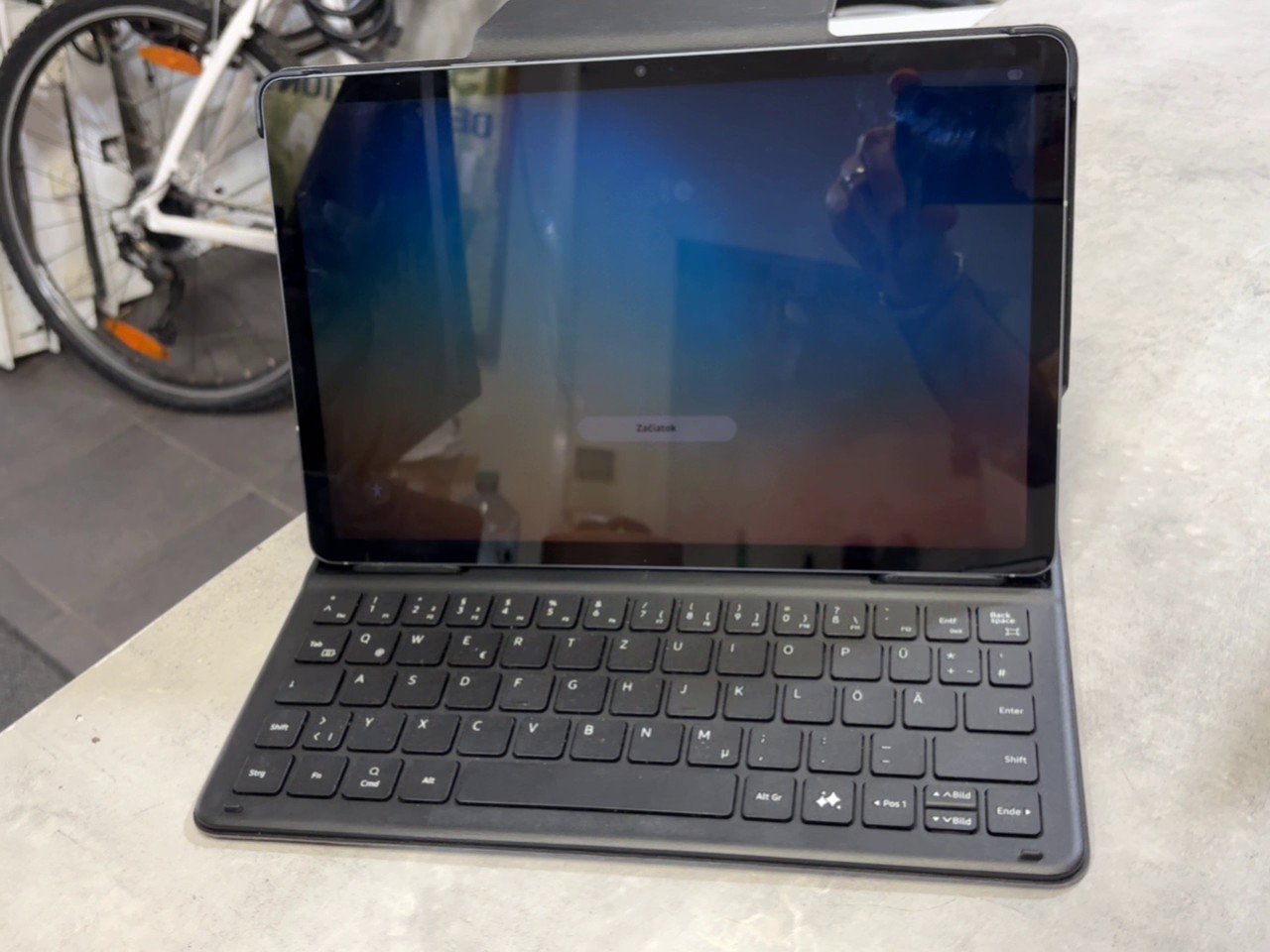 Samsung Galaxy Tab S10 FE (SM-XS20), Zustand: Sehr Gut | Farbe: schwarz