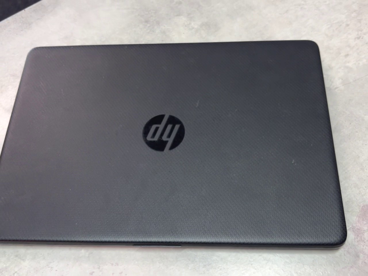 HP Laptop 14s-fq0xxx Ryzen 5 4500U, 14 Zoll, 8GB RAM, 256GB SSD, AMD Ryzen 5 4500U, Gehäuse mit Gebrauchsspuren | Zustand: Gut – Bild 4