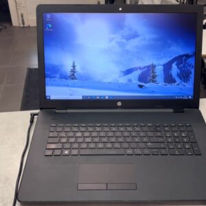 HP 17-ak089ng 17 Zoll Schwarz, AMD A9-9420, 8GB RAM, 1TB HDD, 17,3 Zoll Display, Windows Laptop | Zustand: In Ordnung