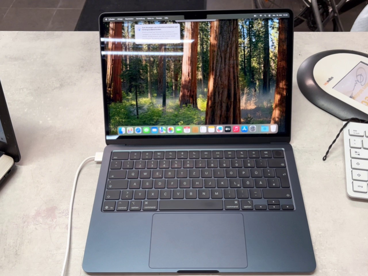 Apple MacBook Air 13 M4 2025 Mitternacht, 16GB RAM, 256GB SSD, 55 Ladezyklen, Garantie bis 19.06.2026, inkl. 30W Netzteil & Ladekabel | Zustand: Sehr Gut