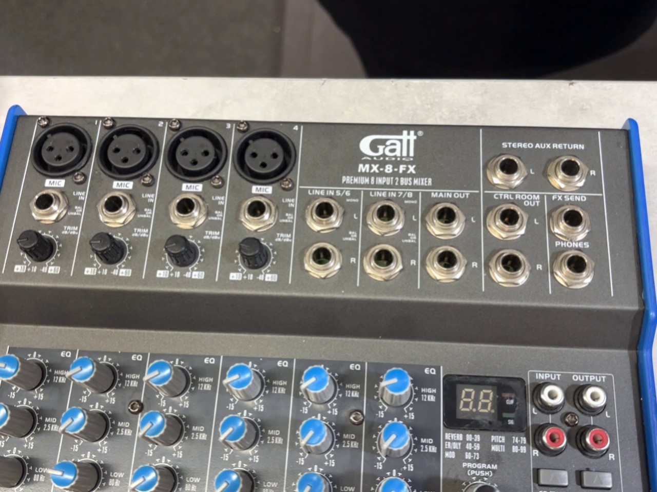 Gatt Audio MX-8-FX Mischpult, 8-Kanal-Mixer, 4 Mono- & 2 Stereo-Eingänge, 3-Band-EQ, Digital-Effekte, Phantomspeisung, inkl. Netzteil | Zustand: Gut – Bild 3