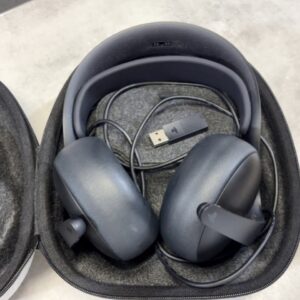 Sony Pulse Elite Wireless Headset Schwarz, Gaming-Headset für PS5, PC & Mac mit PlayStation Link USB-Adapter und Transport-Case. | Zustand: Sehr Gut | Farbe: schwarz