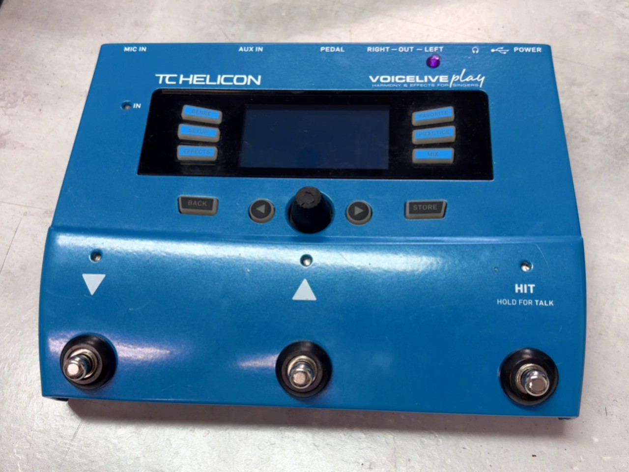 TC Helicon VoiceLive Play, Blau, Vokal-Effektprozessor mit Harmonie- & Pitch-Effekten, inkl. OVP & Netzteil, Gehäuse mit Kratzern & Staub | Zustand: Gebraucht – Bild 2