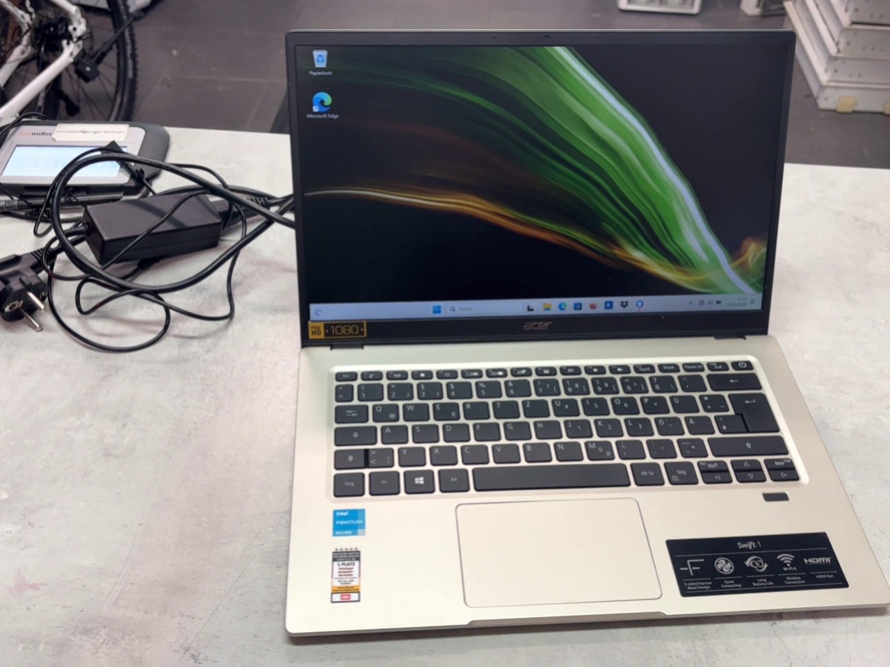 Acer Swift 1 (SF114-34), Silber, Intel Pentium Silver N6000, 8GB RAM, 512GB SSD, 14 Zoll Full HD IPS-Display, Fingerprint-Reader | Zustand: Sehr Gut – Bild 2