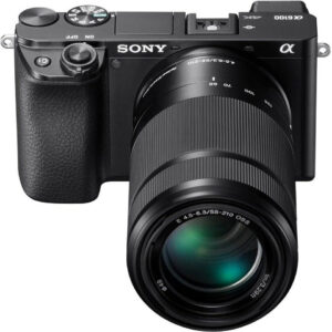 Sony Alpha 6000 mit E 55-210mm OSS Schwarz, Spiegellose Systemkamera mit 24,3 MP APS-C Sensor und Telezoom-Objektiv, 5030 Auslösungen  | Zustand: Gut