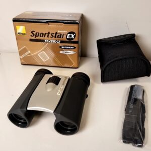 Nikon Sportstar EX 10x25 DCF Silber, Kompaktes, wasserdichtes Dachkant-Fernglas, inklusive Originalverpackung, Tasche und Trageriemen. | Zustand: Wie Neu