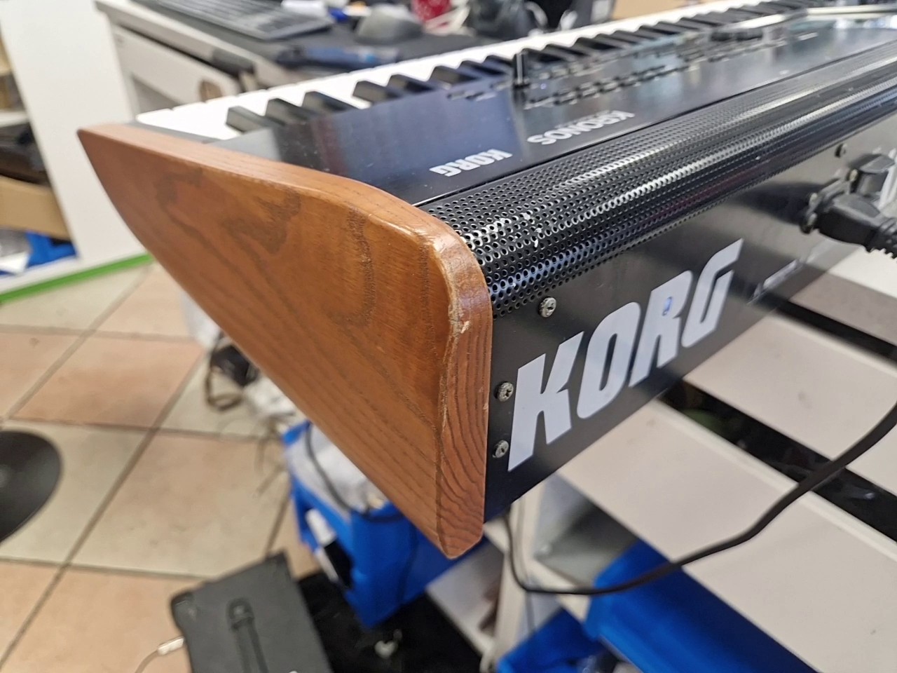 Korg Kronos 2-61 Workstation, baujahr 2015. inkl. tasche. 61tasten. perfekt für studio&live-auftritte. – Bild 4