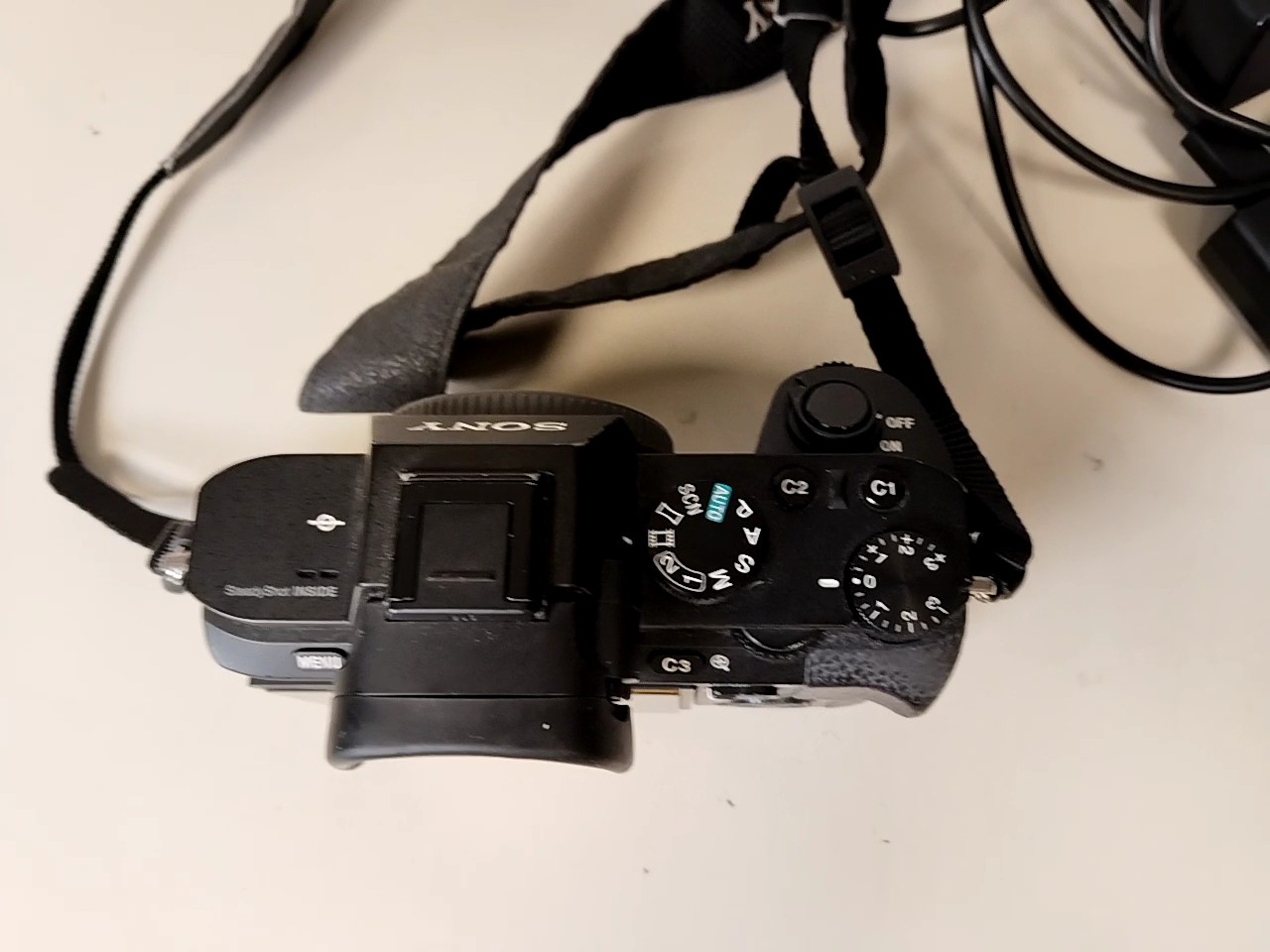 Sony Alpha 7 II, Schwarz, Body, Spiegellose Vollformatkamera, inkl. 3 Akkus und Ladegerät, 40600 Auslösungen | Zustand: Sehr Gut – Bild 3