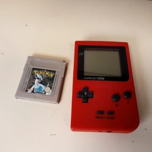 Nintendo Game Boy Pocket Rot MGB-001, Inklusive Spiel Pokémon Silberne Edition, Handheld-Konsole, Modell MGB-001, Farbe Rot. | Zustand: Gut | Farbe: rot