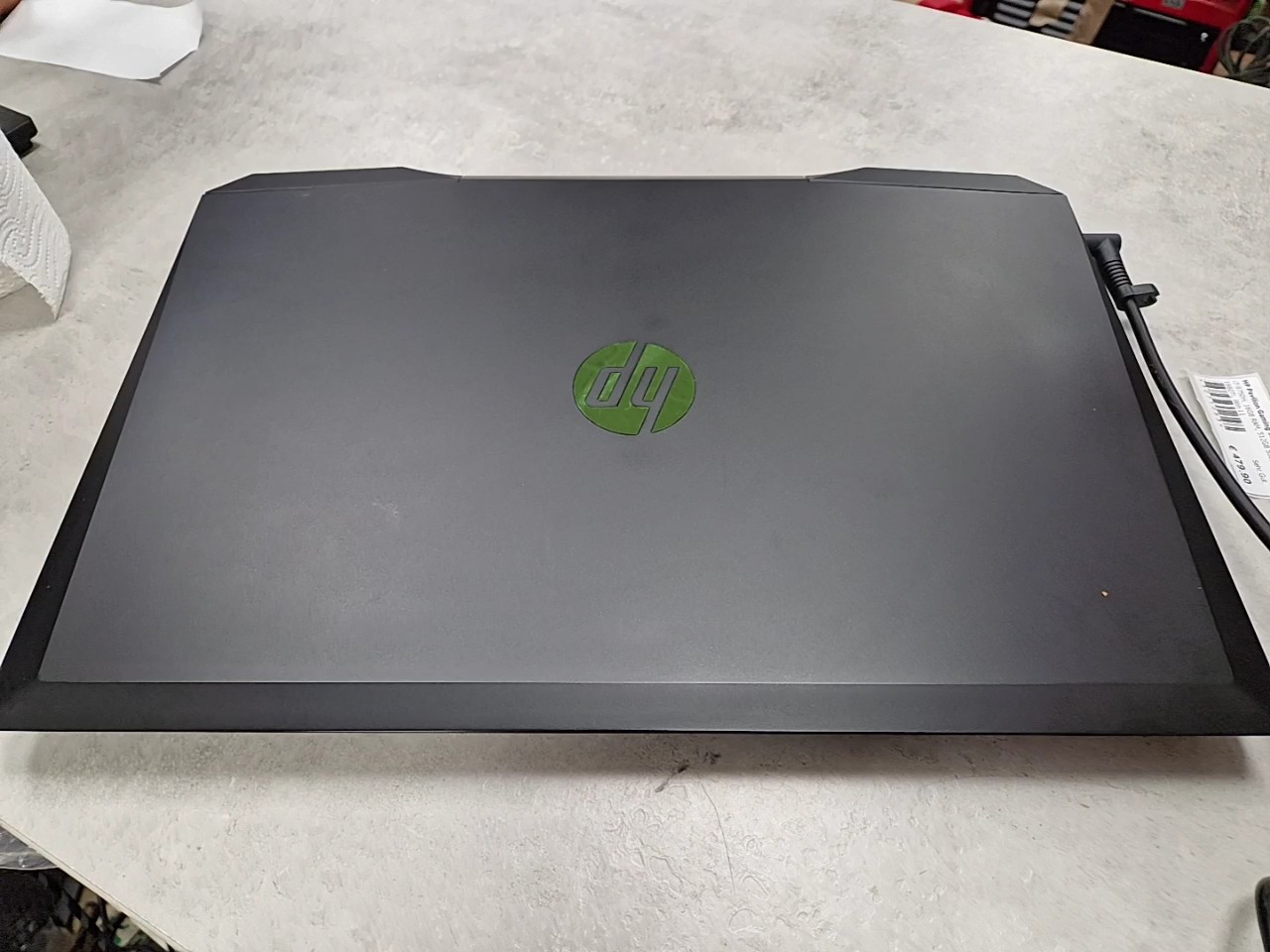 HP Pavilion Gaming 17-cd0xxx, i7-9750H, 16GB RAM, 512GB SSD, GTX 1660 Ti, 144Hz Display, Win 11, kleine Risse bei Tasten. | Zustand: Gebraucht – Bild 5
