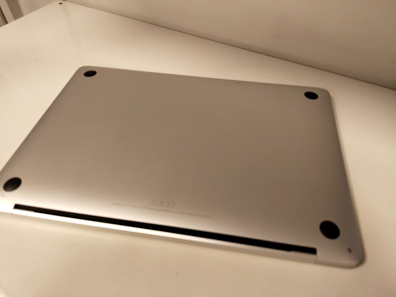 Apple MacBook Pro 13 M1 2020, 8GB RAM, 256GB SSD, 93 Ladezyklen, 100% Akkukapazität, inkl. Ladegerät und Originalverpackung | Zustand: Sehr Gut – Bild 4