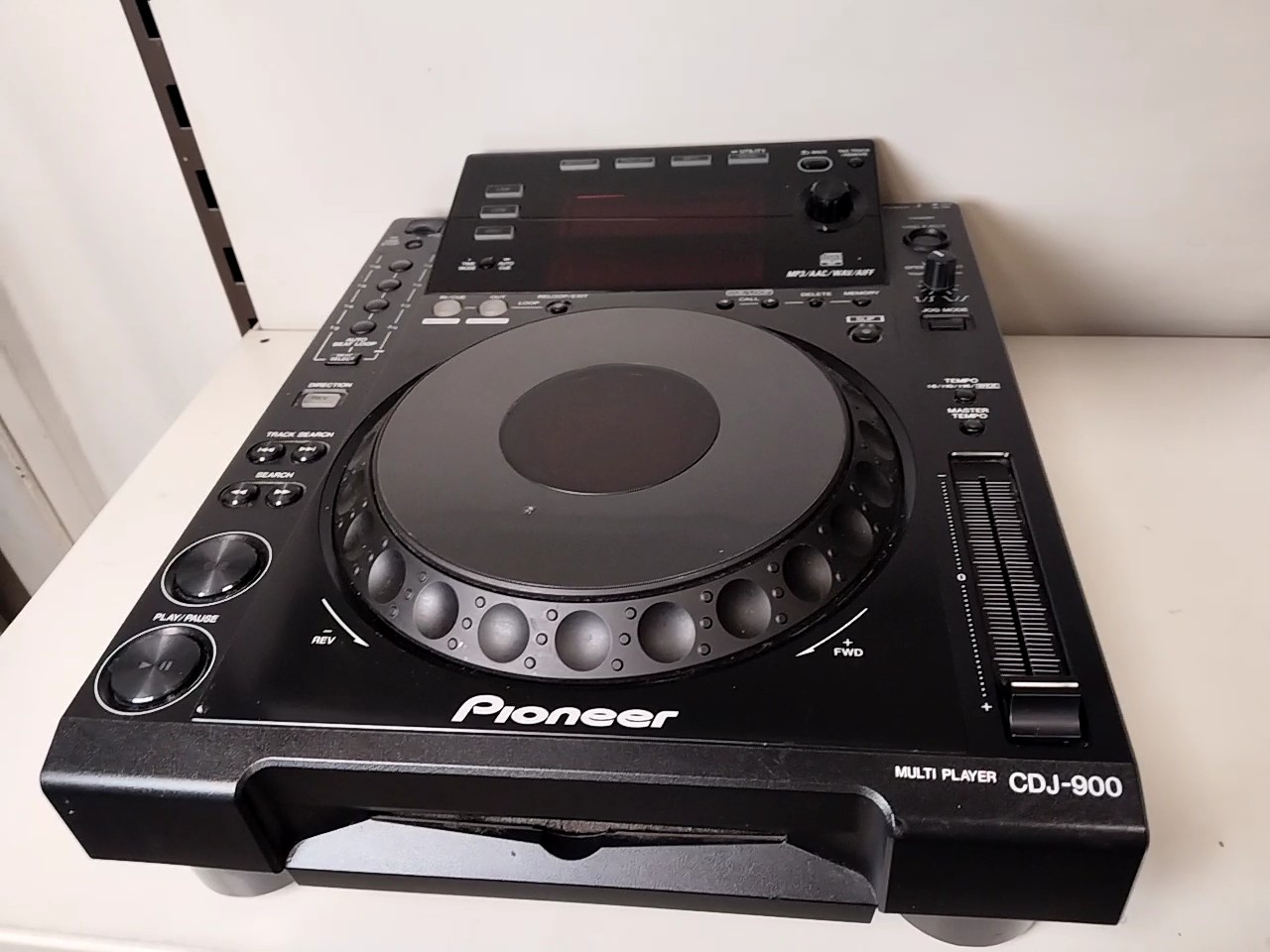 Pioneer CDJ-900 Schwarz, Professioneller Multi-Player für CD, USB und MIDI, unterstützt Rekordbox und Pro DJ Link | Zustand: Gut