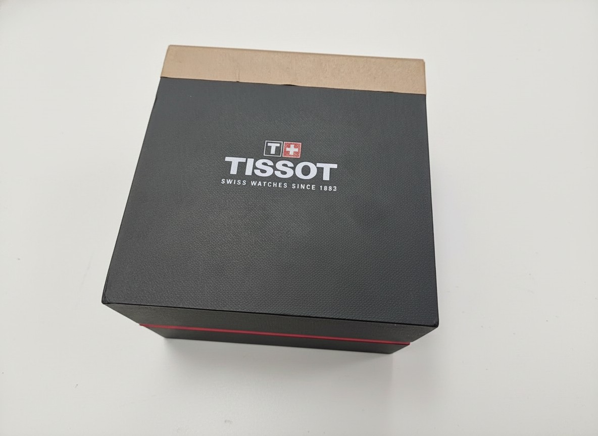 Tissot V8 Swissmatic T106.407.11.051.00, Automatik, 72h Gangreserve, 42,5mm Edelstahl, Saphirglas, 10 bar WD, Kratzer an Lünette | Band, OVP | Zustand: Sehr Gut – Bild 2