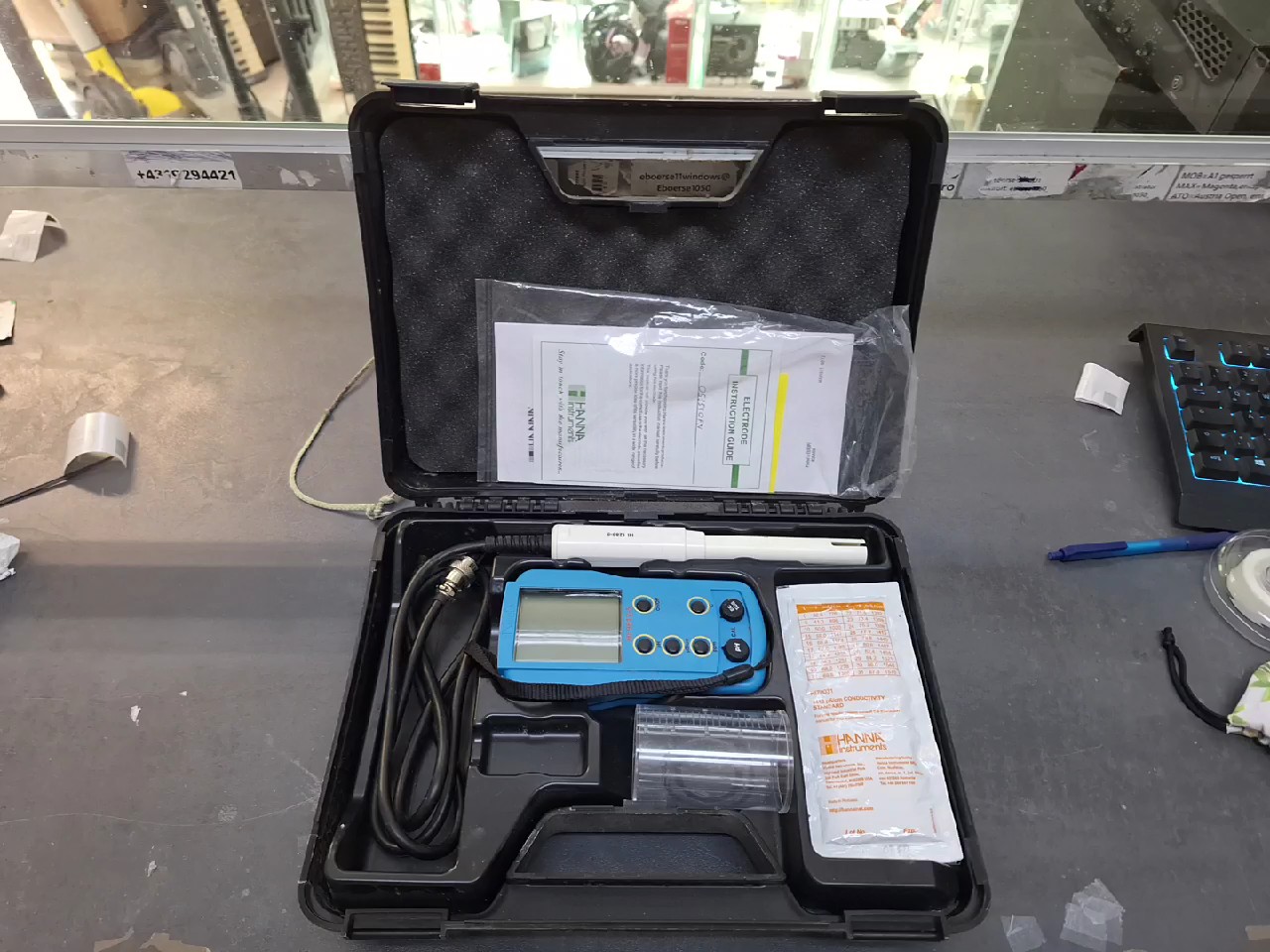 Hanna HI9812-5 Messgerät, Tragbares Multiparameter-Messgerät für pH | EC | TDS | Temp. inkl. HI1285-5 Sonde und Koffer, 9V-Batterie fehlt | Zustand: Gut – Bild 2
