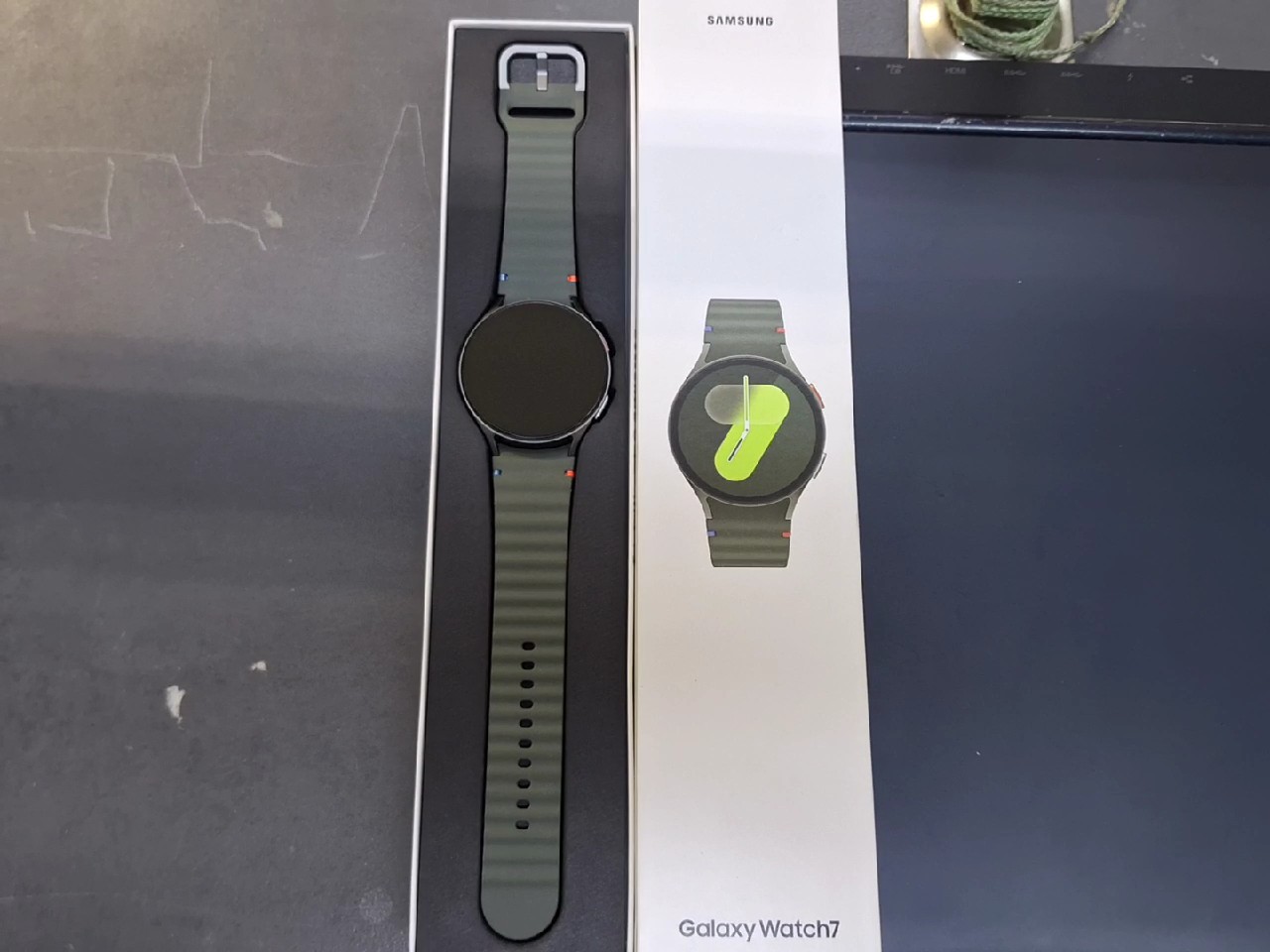 Samsung Galaxy Watch7 44mm Grün, bluetooth-modell, in originalverpackung (ovp) | Zustand: Sehr Gut – Bild 2